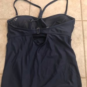 Athleta tankini top
